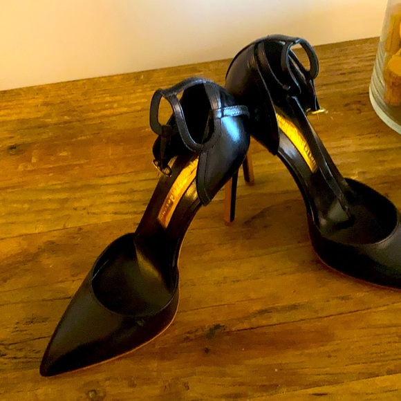 Shoes - Picture 2 of 16